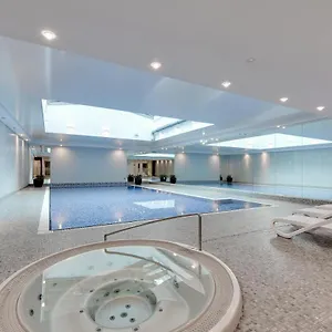 Waterlane Riverside - Spa, Pool, Gym & Parking By Downtown Апартаменты